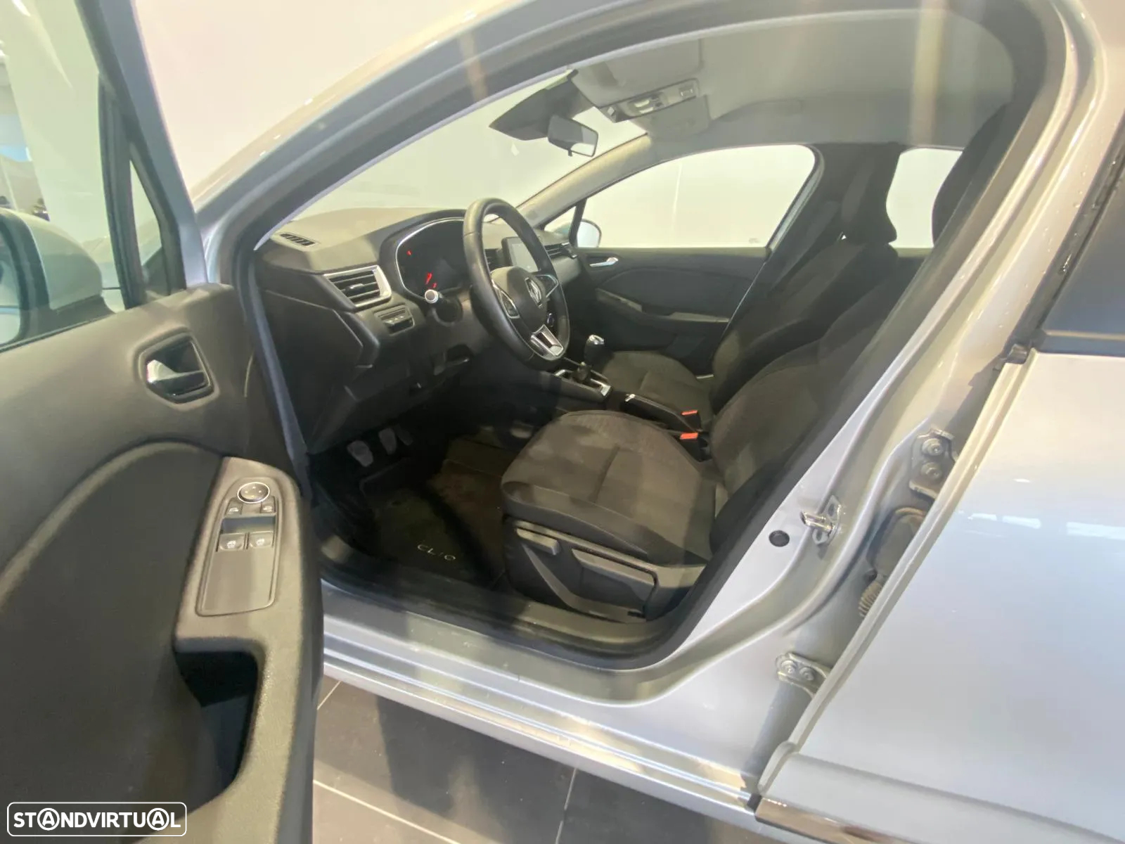 Renault Clio 1.5 Blue dCi Intens - 3