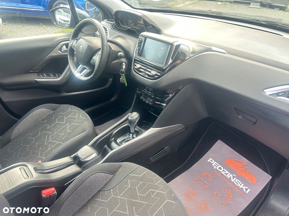 Peugeot 2008 1.2 Pure Tech GPF Crossway S&S EAT6 - 13