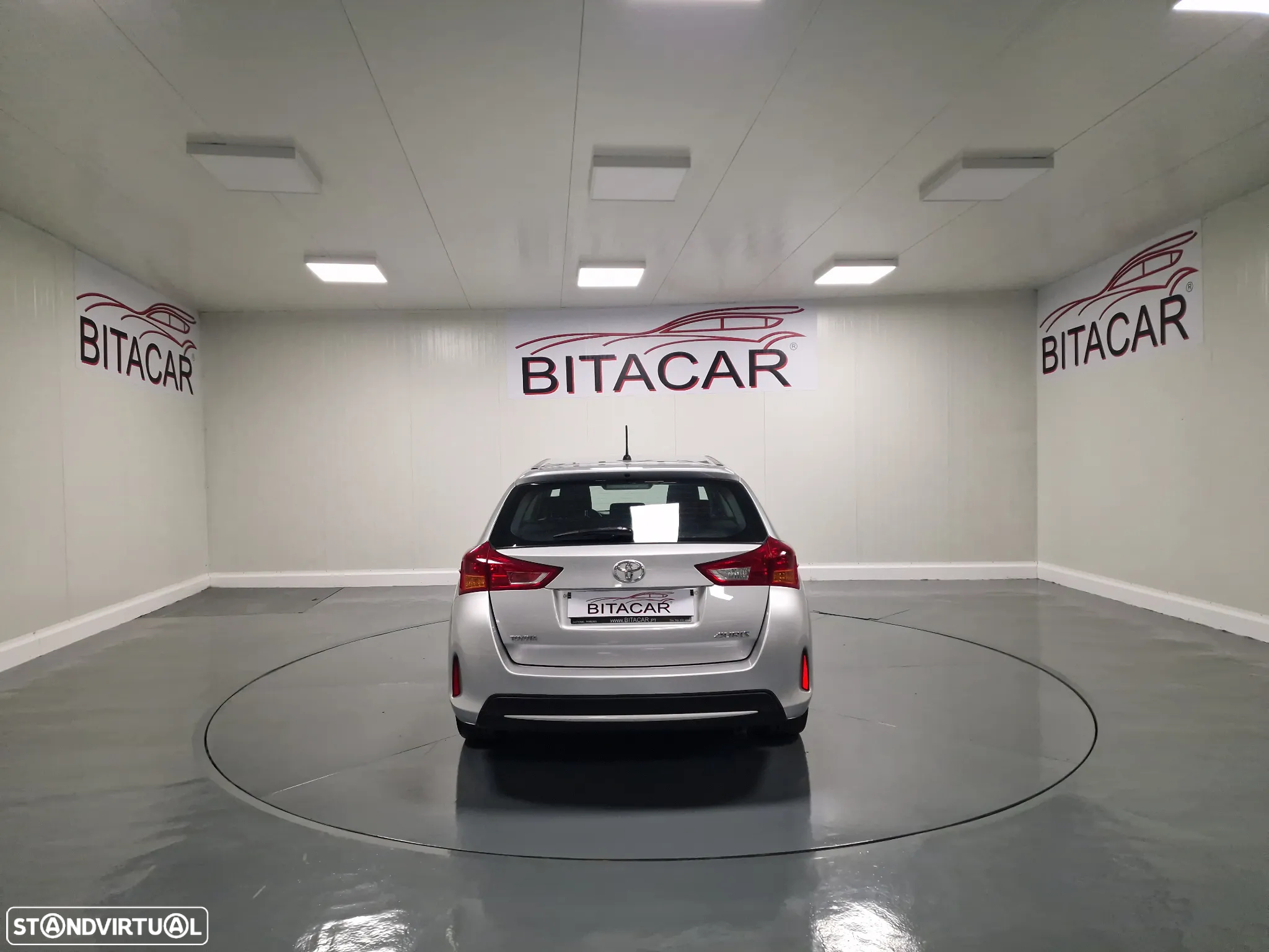 Toyota Auris Touring Sports 1.4 D-4D Comfort+J16 - 20