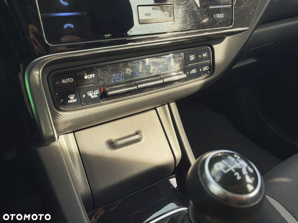 Toyota Auris 1.33 VVT-i Active - 18