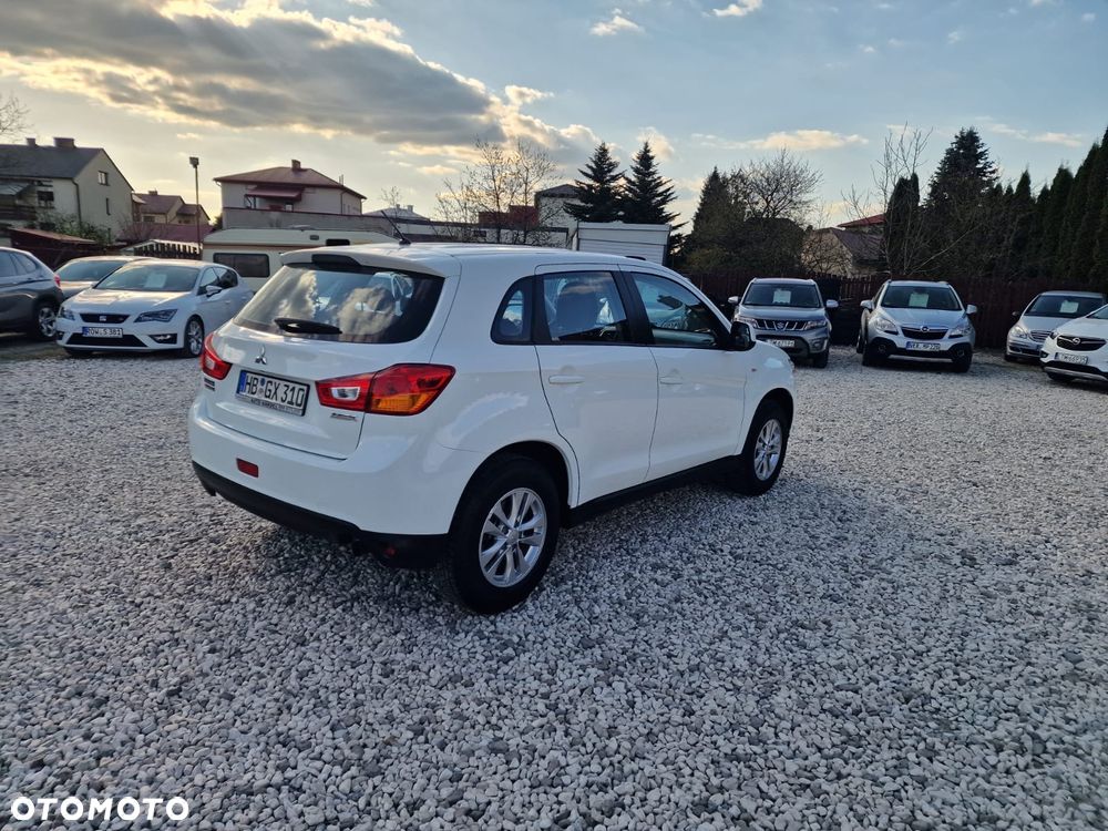 Mitsubishi ASX - 15