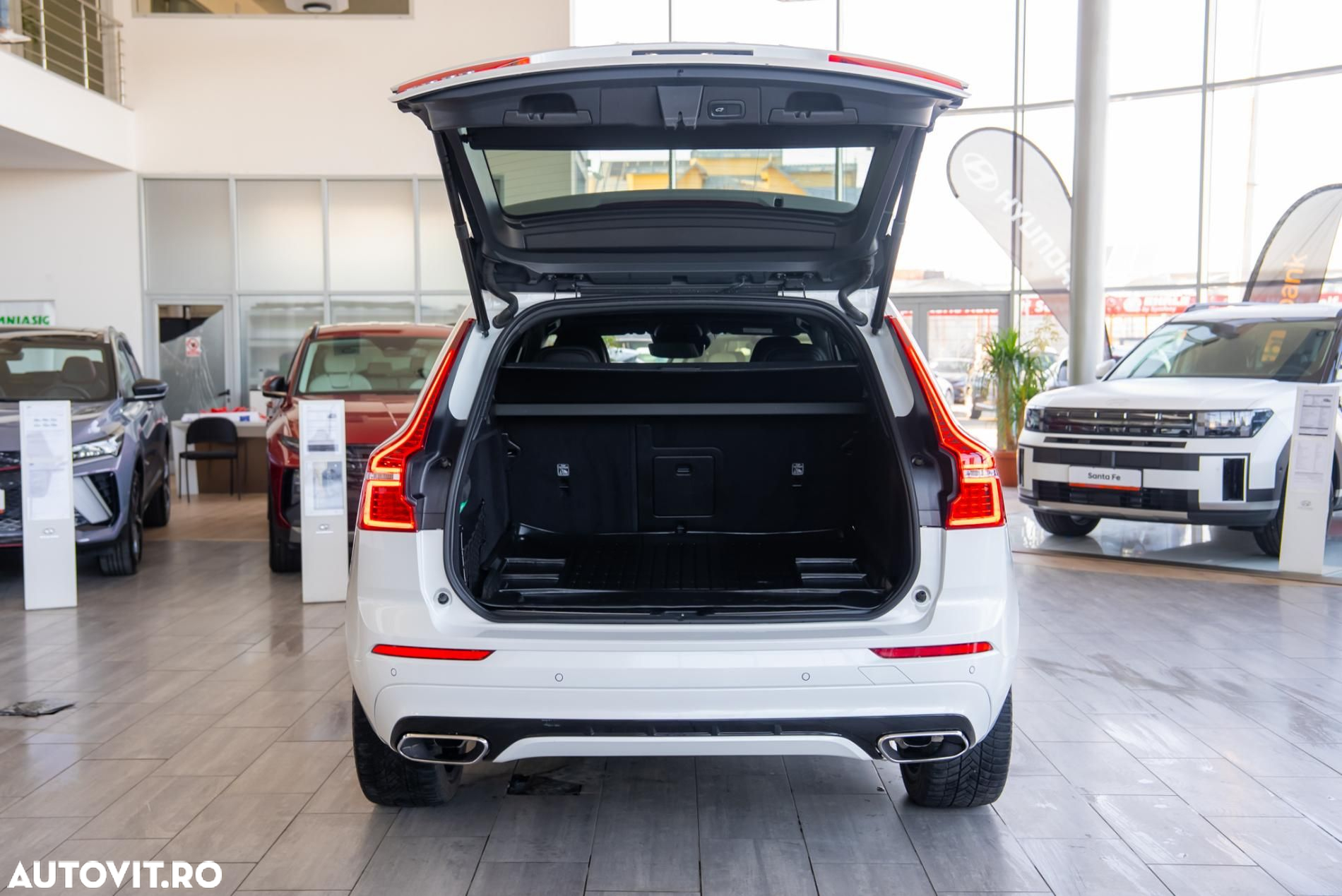 Volvo XC 60 D5 AWD R-Design - 22