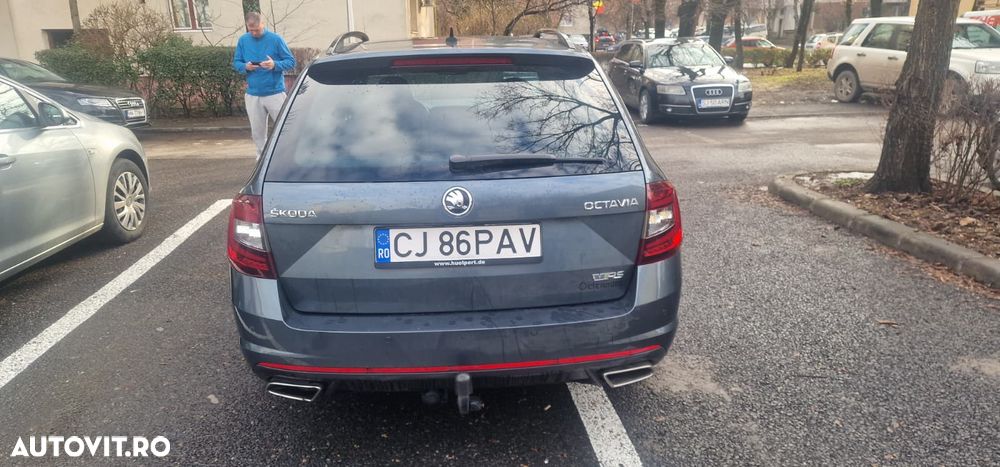 Skoda Octavia 2.0 TDI DSG RS - 8