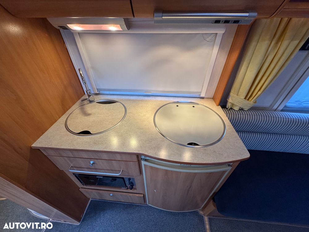Hymer-Eriba Nova 470 montana - 11