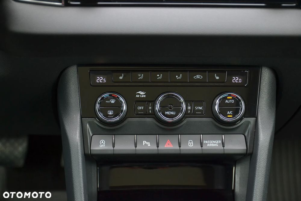 Skoda Karoq 2.0 TDI SCR 4x4 Style DSG - 23