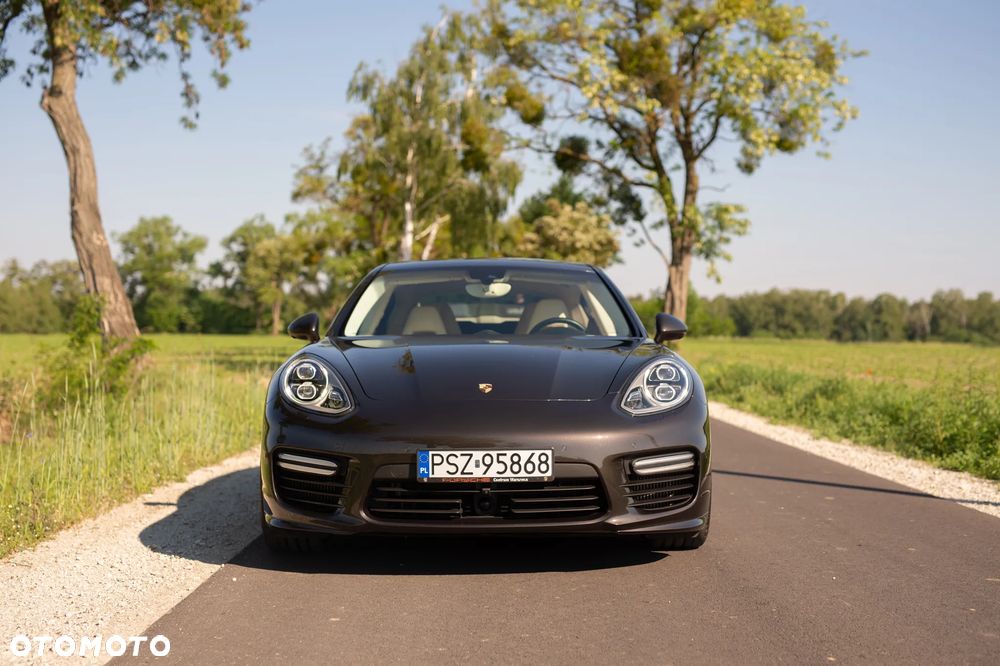Porsche Panamera Turbo Executive - 5
