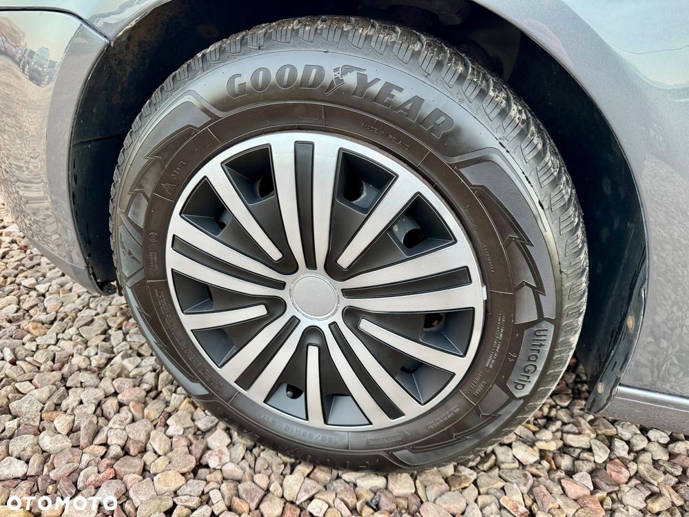 Volkswagen Golf - 19