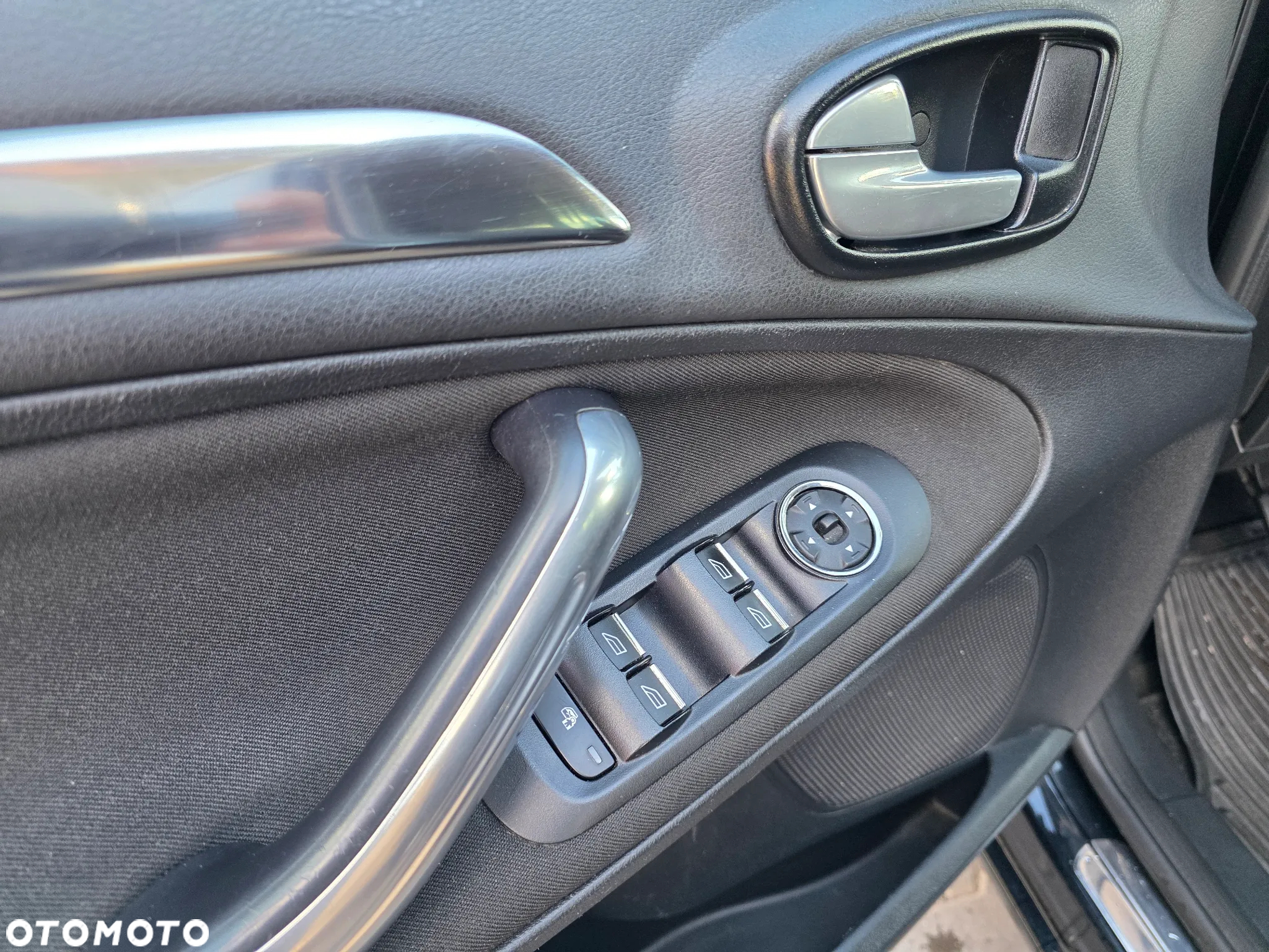 Ford S-Max - 18
