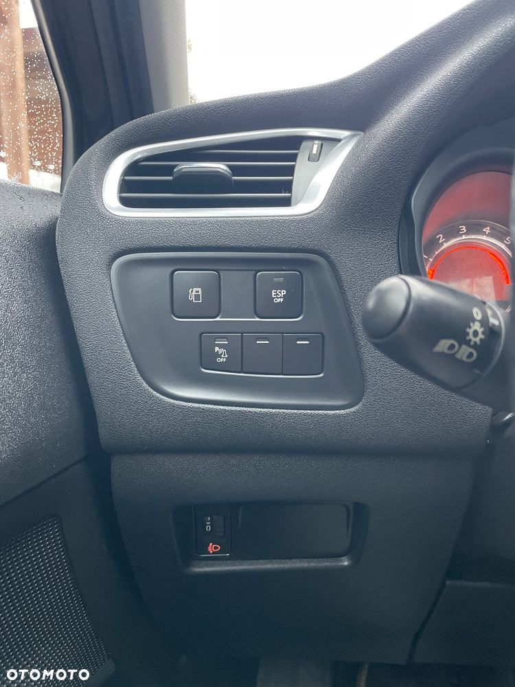 Citroën C4 HDi 110 Exclusive - 25