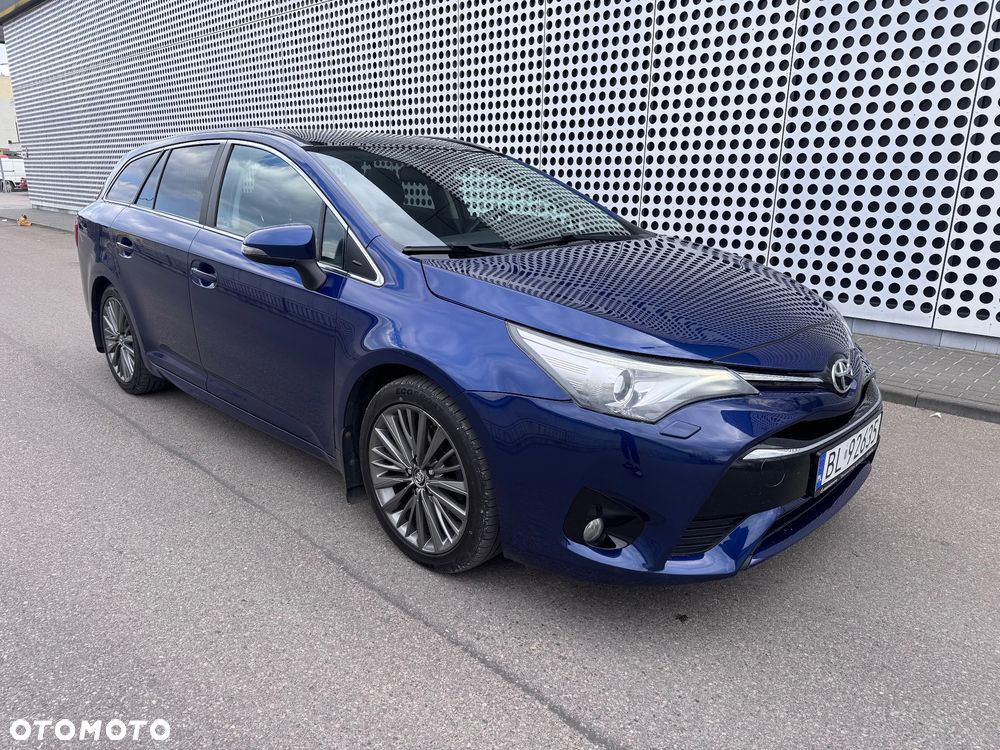 Toyota Avensis 2.0 Premium MS - 6