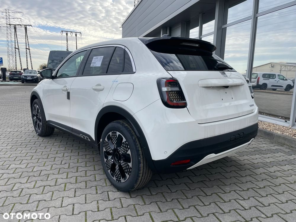 Fiat 600 1.2 Turbo La Prima eDCT - 5