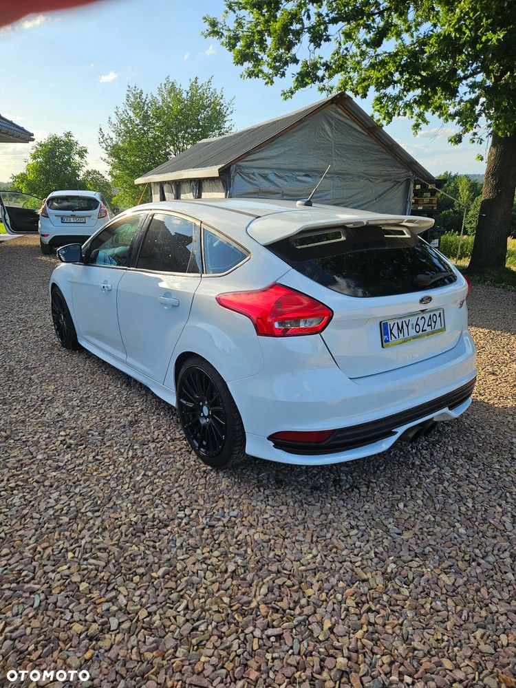 Ford Focus 2.0 EcoBoost ST - 4