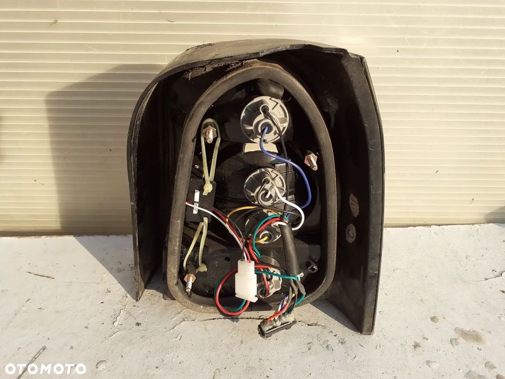LAMPA TYŁ TYLNA LEWA AUDI A4 B5 AVANT LEXUS TUNING ORYGINAŁ WYSYŁKA! - 4