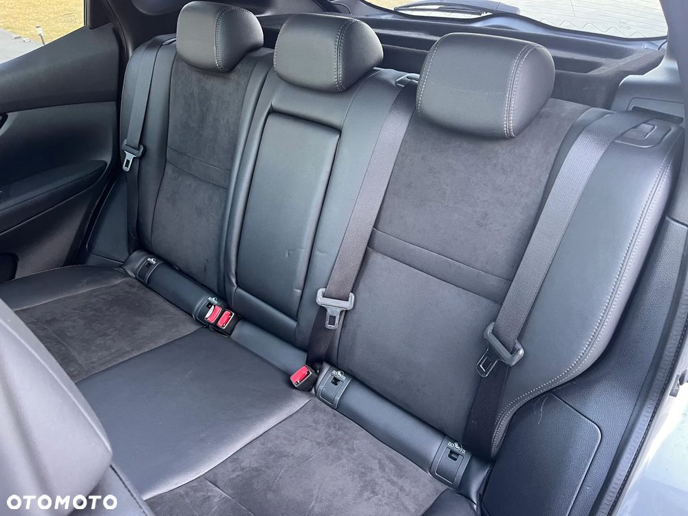 Nissan Qashqai 1.6 dCi Xtronic TEKNA+ - 16