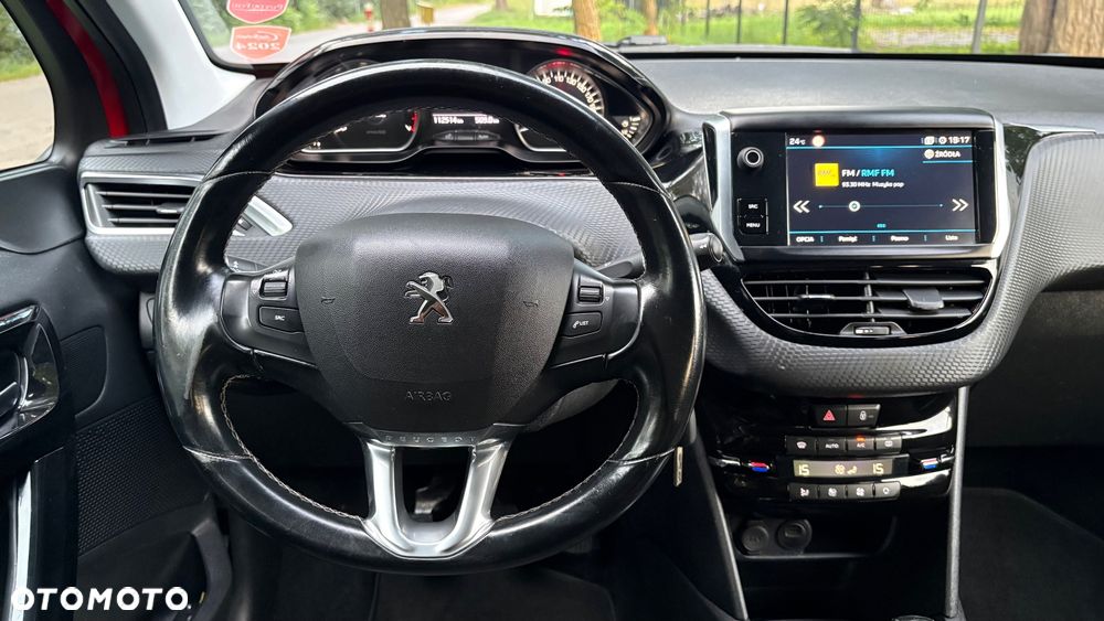 Peugeot 208 PureTech 82 Start & Stop Allure - 28
