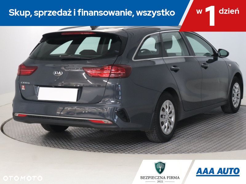 Kia Ceed - 7