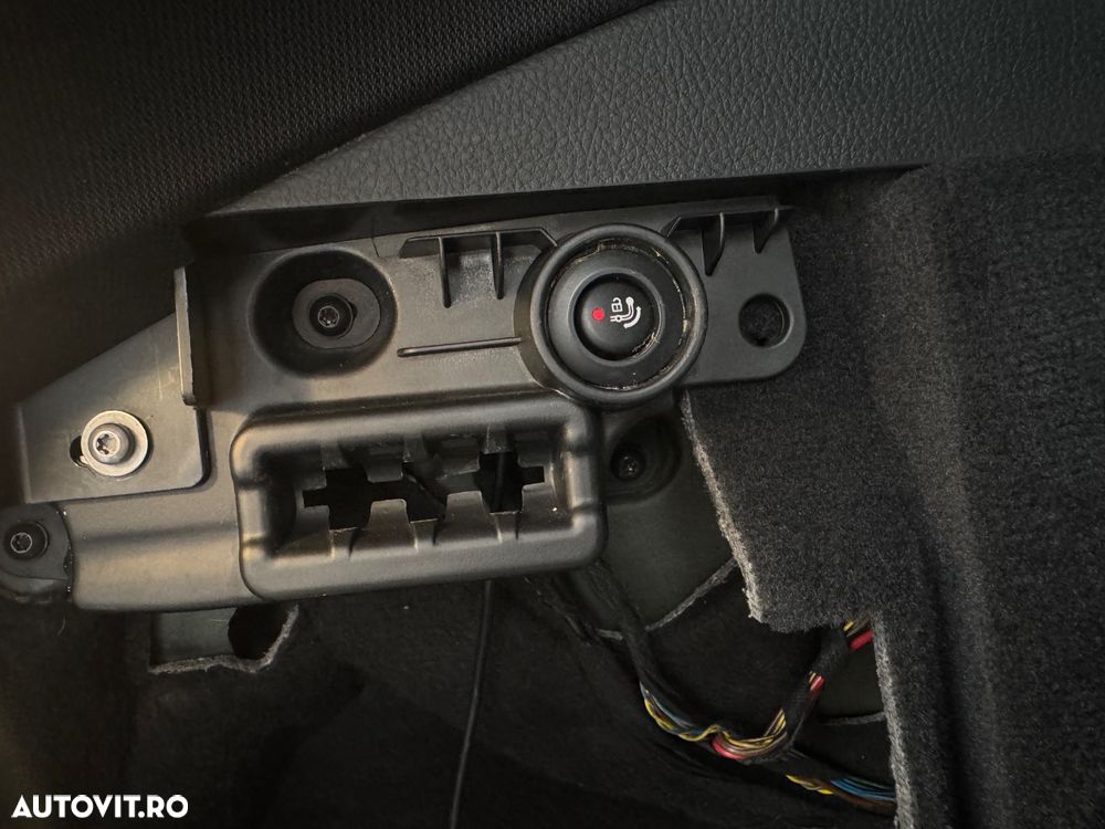 BMW Seria 3 - 32