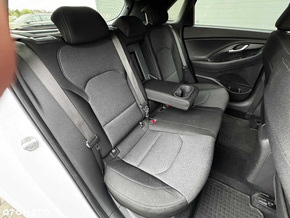 Hyundai i30 1.5 DPI Smart - 33