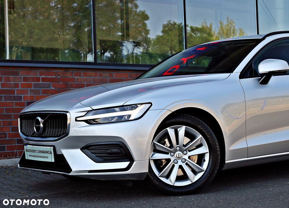 Volvo V60 B4 D Momentum - 9