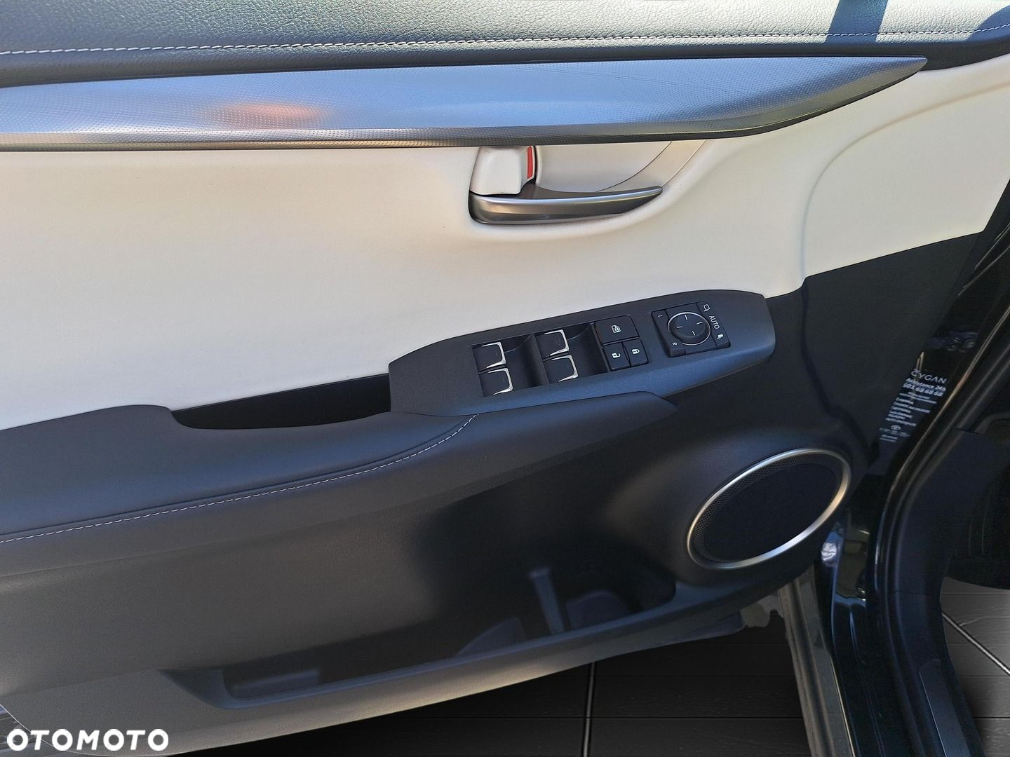 Lexus NX 300 F Impression AWD - 16