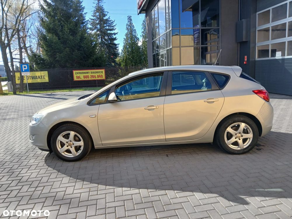 Opel Astra 1.4 ecoFLEX - 8