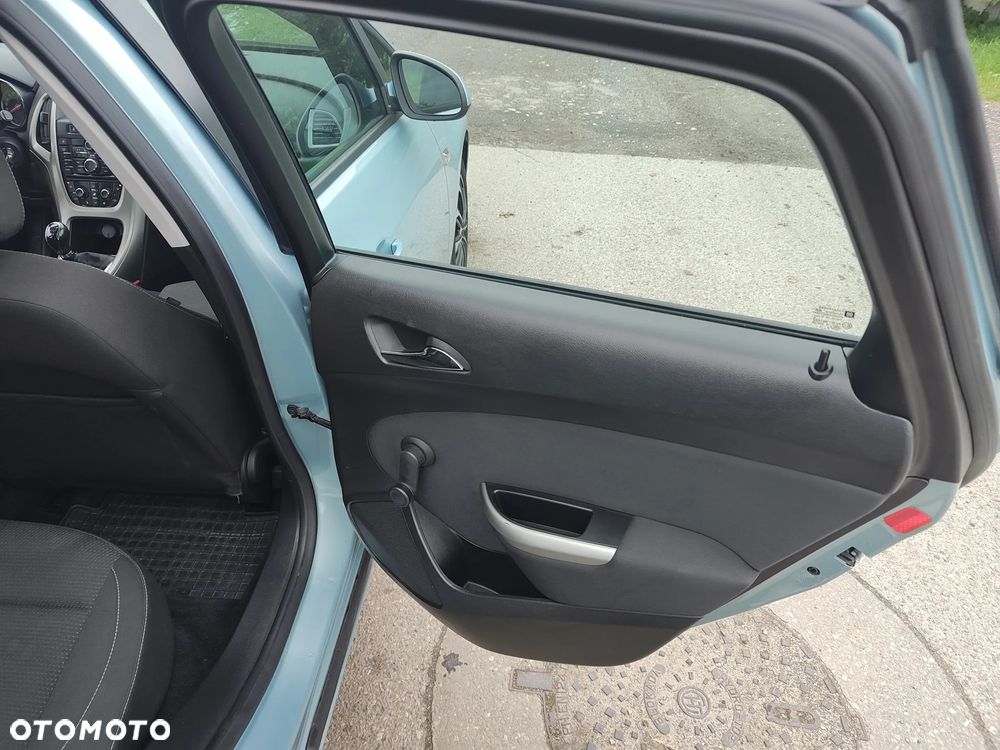 Opel Astra 1.6 Style - 26