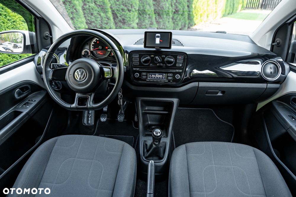 Volkswagen up! 1.0 high - 25