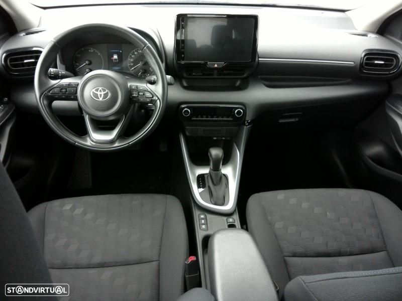 Toyota Yaris - 12