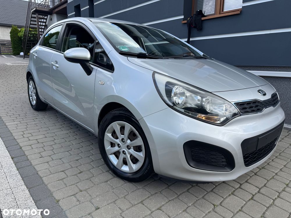 Kia Rio 1.2 Business Line - 4