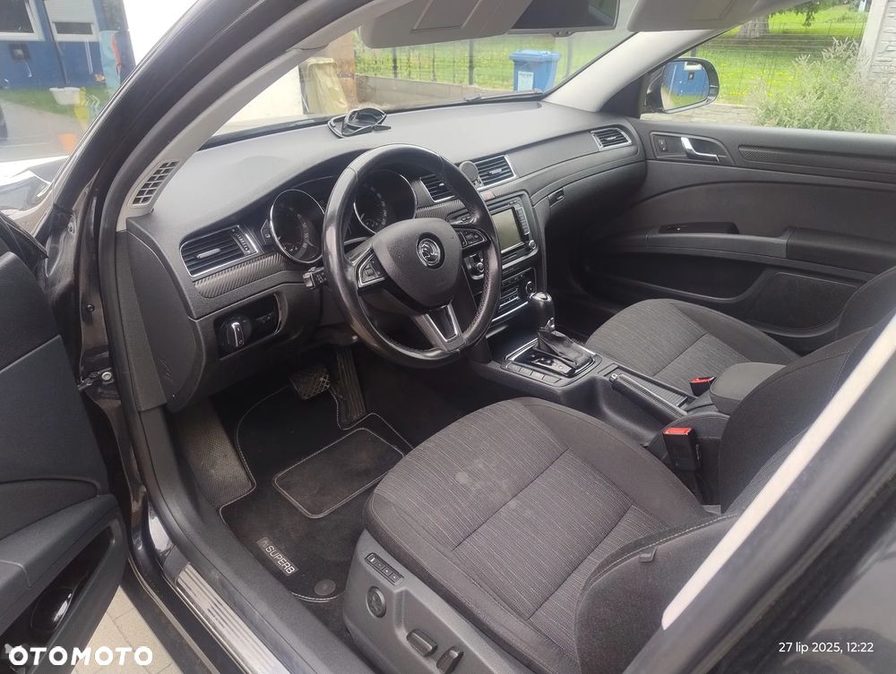 Skoda Superb 2.0 TDI Elegance DSG - 15