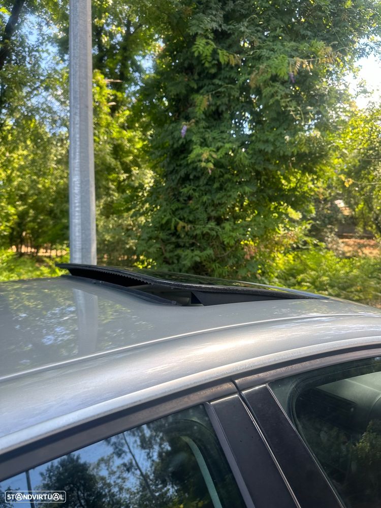 VW Passat 1.9 TDi Highline Tip - 14