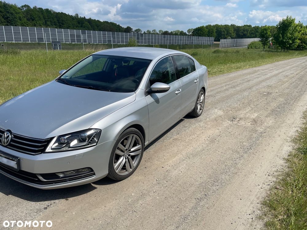 Volkswagen Passat - 8