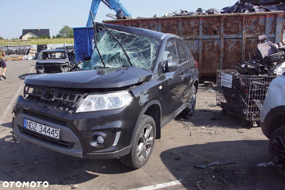 Auto na części - Suzuki Vitara II 1.6 16V 120 KM M16A 20008-54P34 ZCE 2017R Silnik Skrzynia Drzwi Szyba Błotnik Zderzak Lampa Klapa Lusterko Klamka Deska Kokpit Sterownik Moduł Czujnik Licznik Lewarek Kierownica - 3