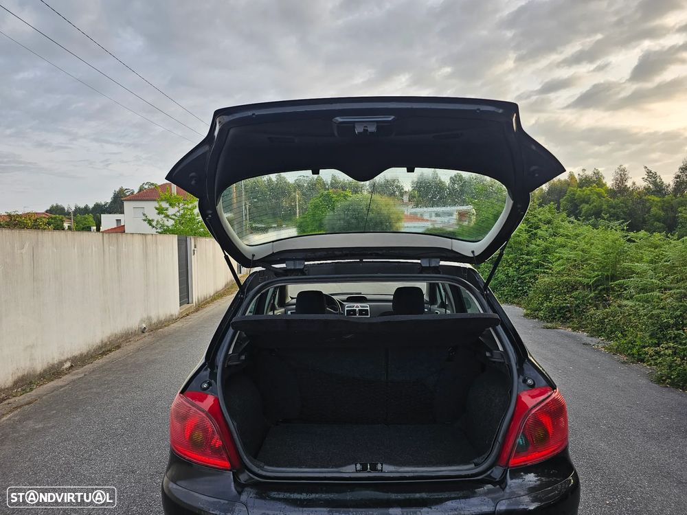 Peugeot 307 1.6 HDi Premium - 17