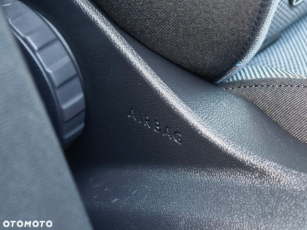 Seat Leon Sportstourer 2.0 TDI DSG Xcellence Plus - 29