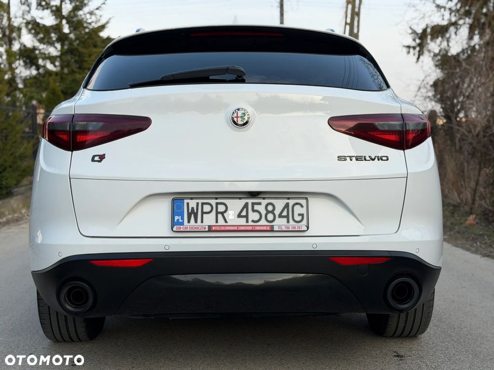 Alfa Romeo Stelvio 2.0 Turbo B-Tech Edition Q4 - 6