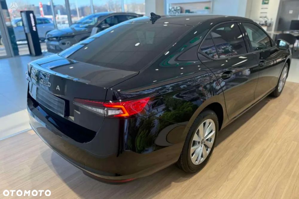 Skoda Superb 1.5 TSI mHEV Drive DSG - 6