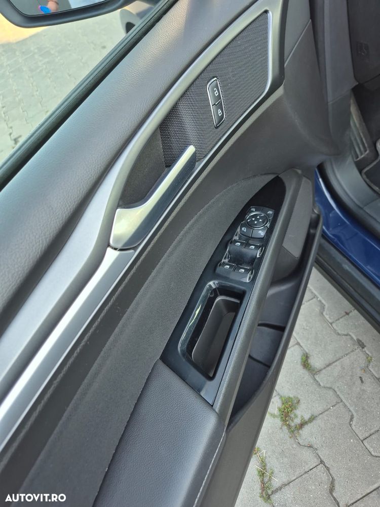 Ford Mondeo 2.0 TDCi Powershift Business - 20