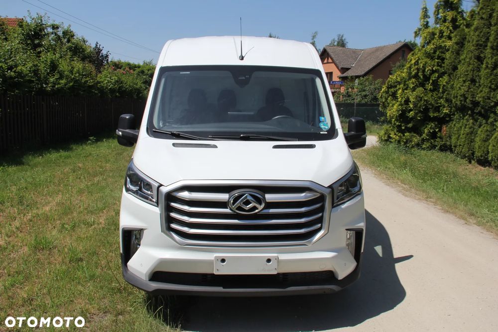Maxus DELIVER 9 - 8