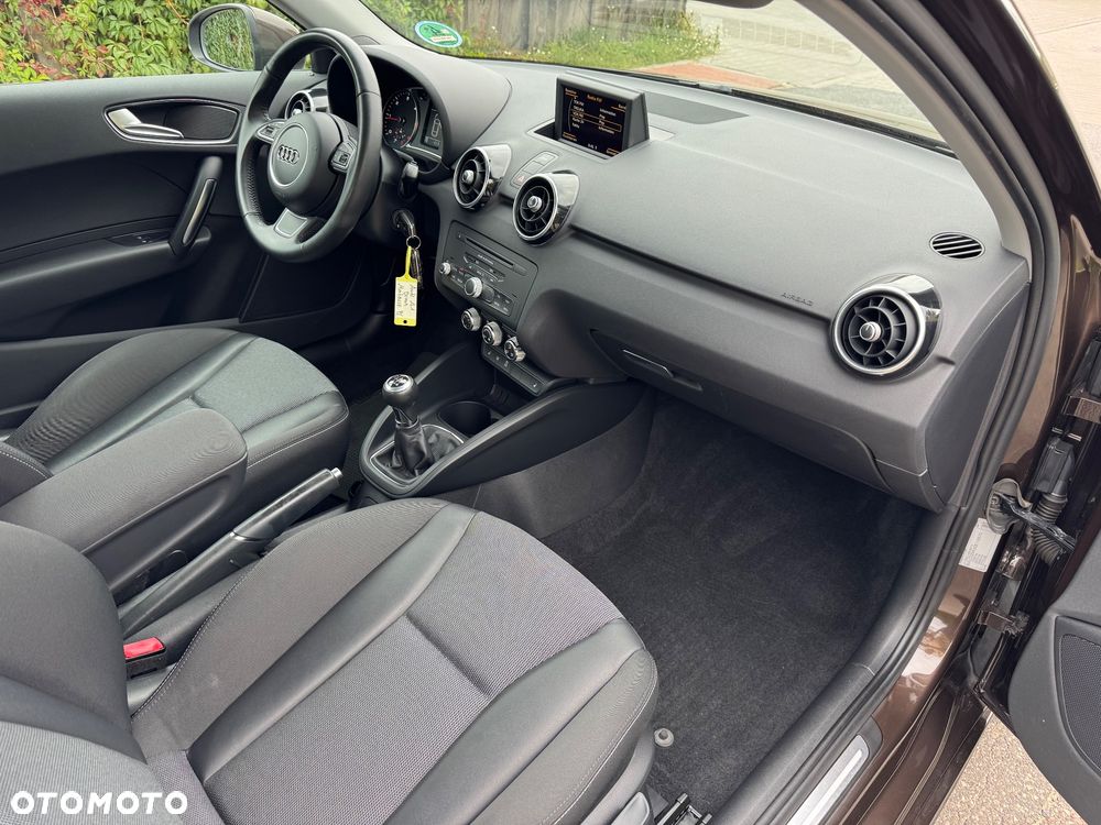Audi A1 3-drzwiowe 2.0 TDI S line Sportpaket - 16