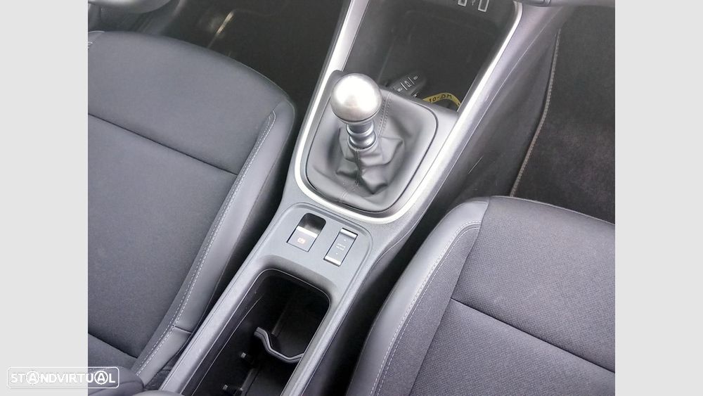 Jeep Avenger 1.2 TG Altitude — fotografia 22