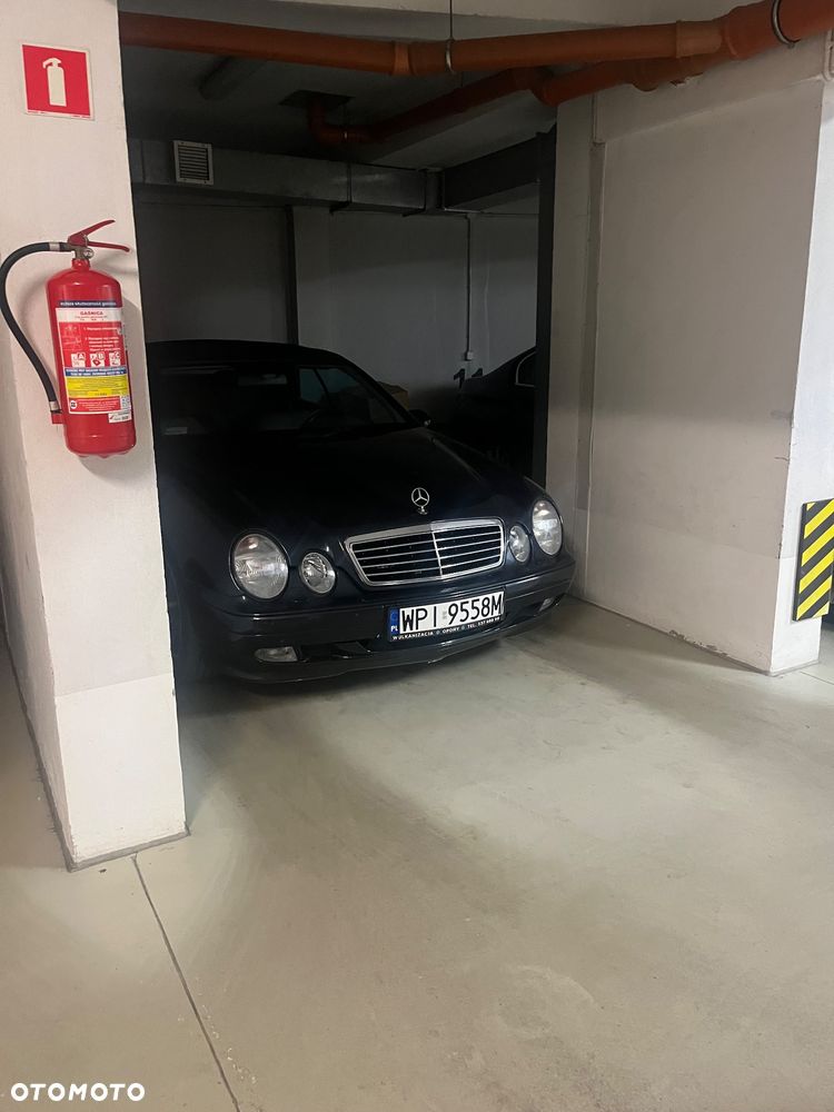 Mercedes-Benz CLK - 7