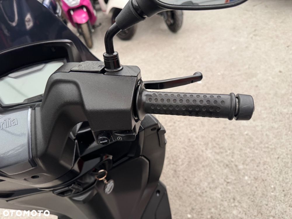 Aprilia SR - 17
