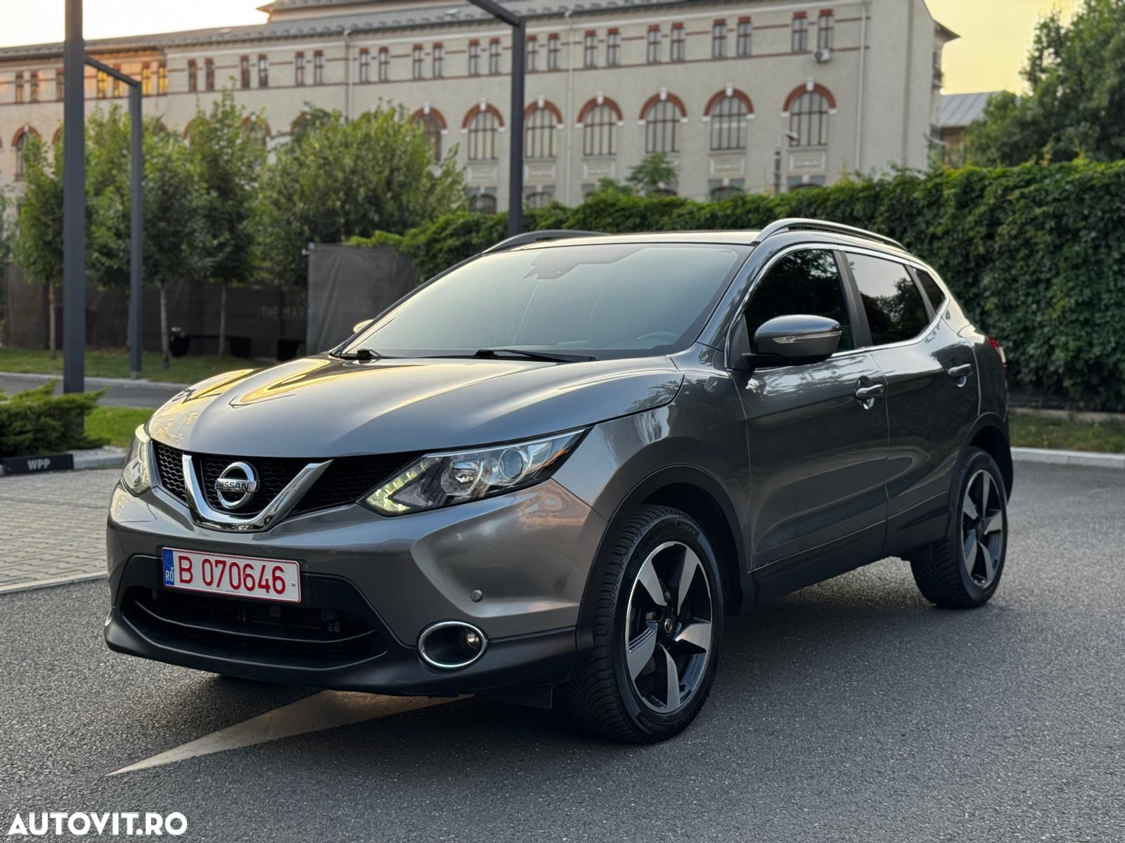 Nissan Qashqai - 2