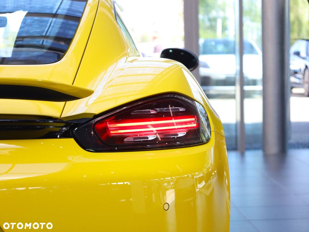 Porsche 718 Cayman - 26