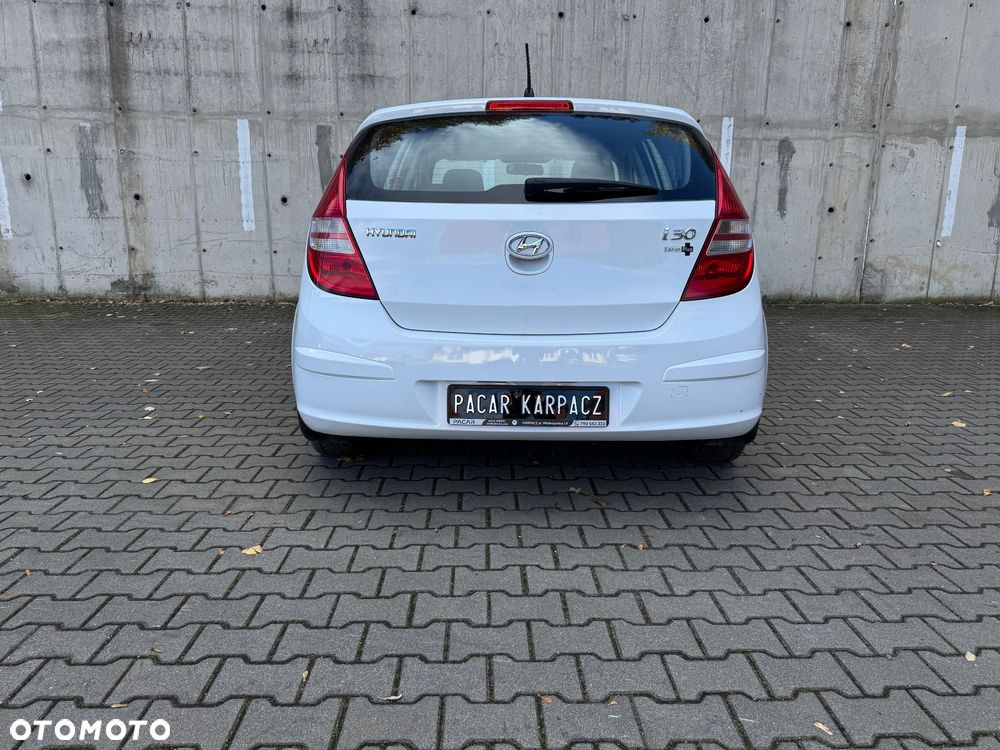Hyundai i30 1.4 Classic + - 11