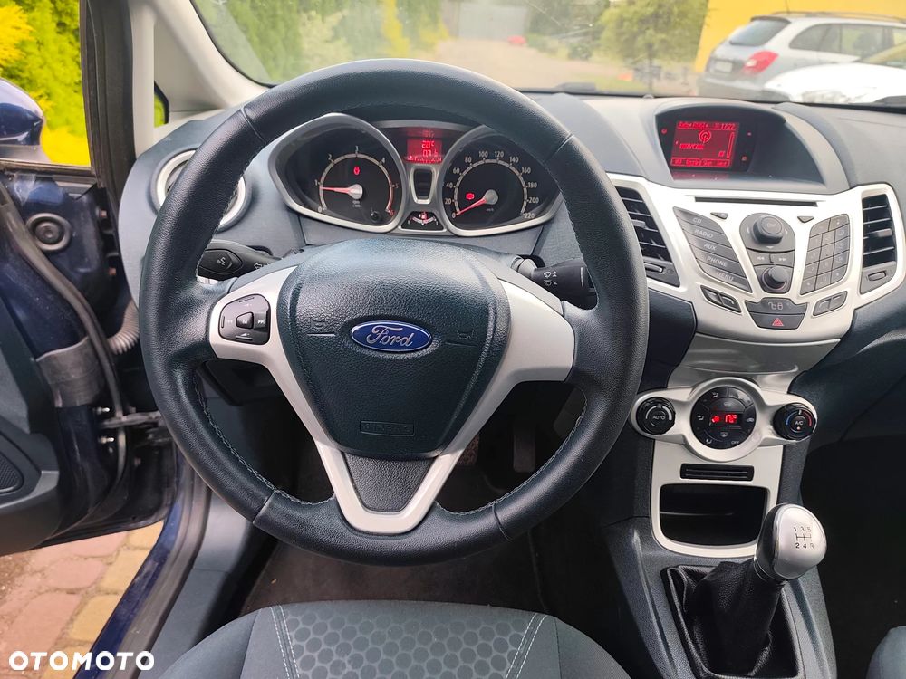 Ford Fiesta 1.6 TDCi DPF Titanium - 20