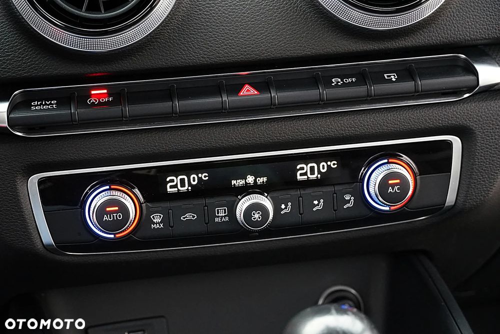 Audi A3 Sportback 2.0 TDI (clean diesel) S tronic S line Sportpaket - 33