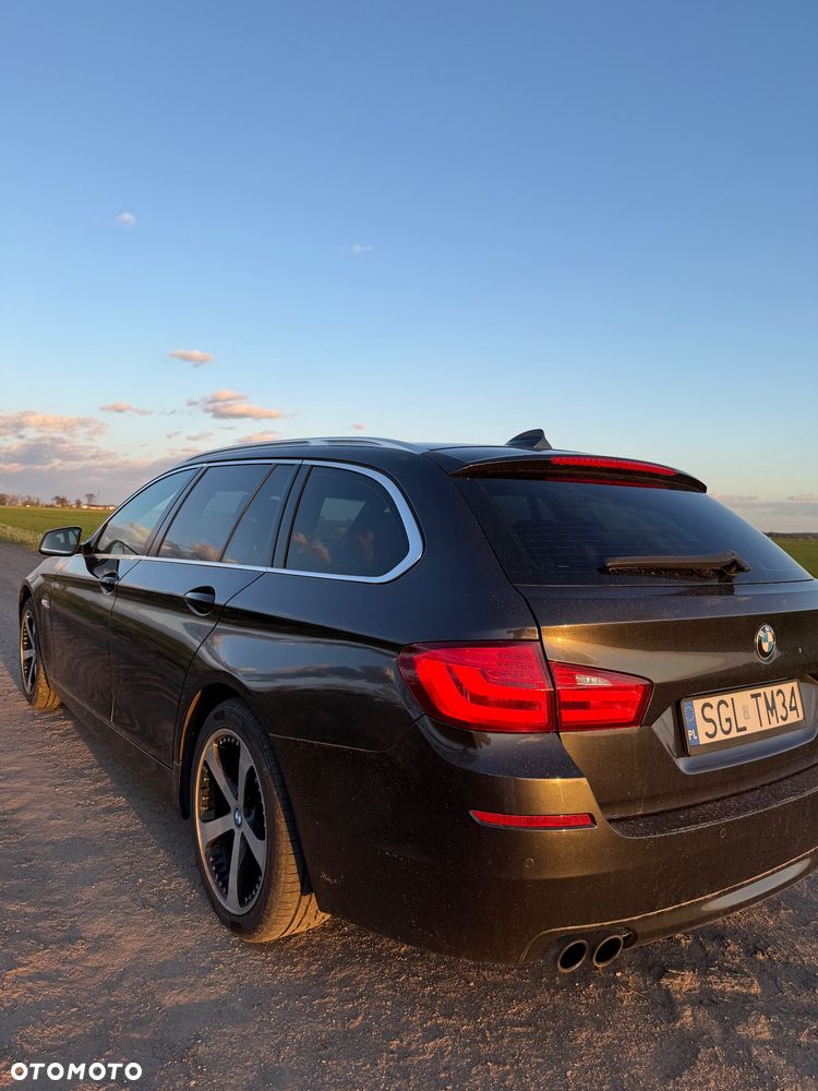 BMW Seria 5 525d - 8
