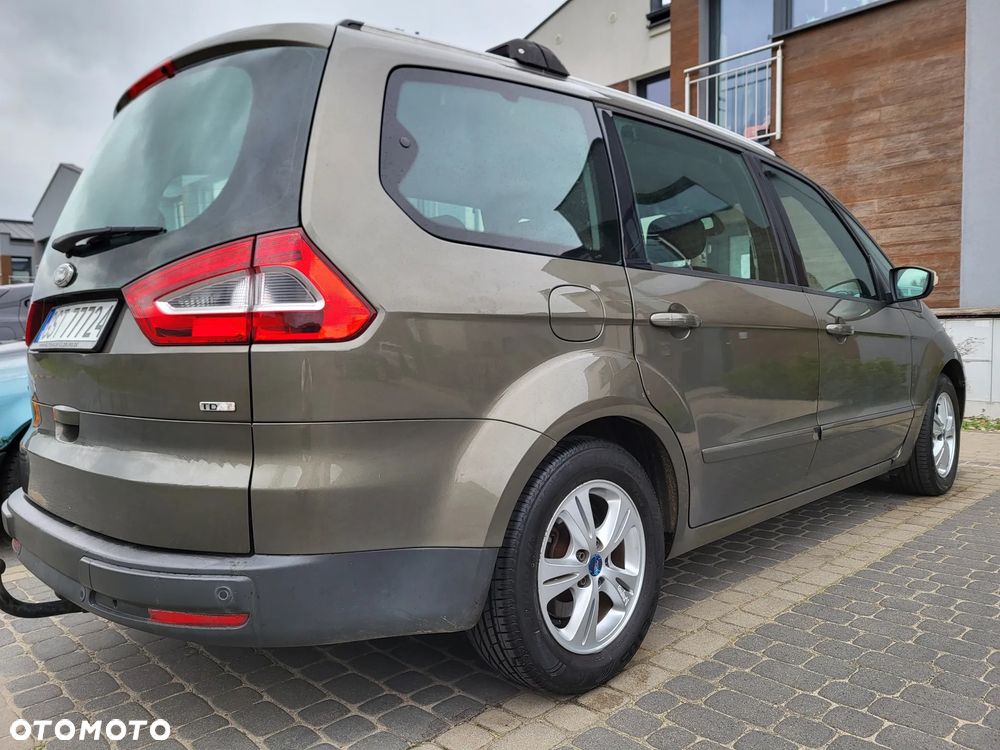 Ford Galaxy - 3